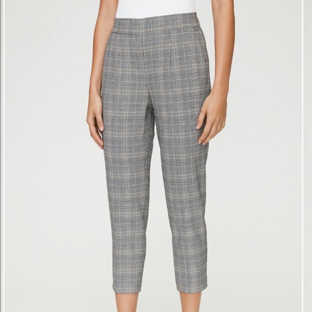 Aritzia // Babaton Conan Plaid Pants - Picture 4 of 10